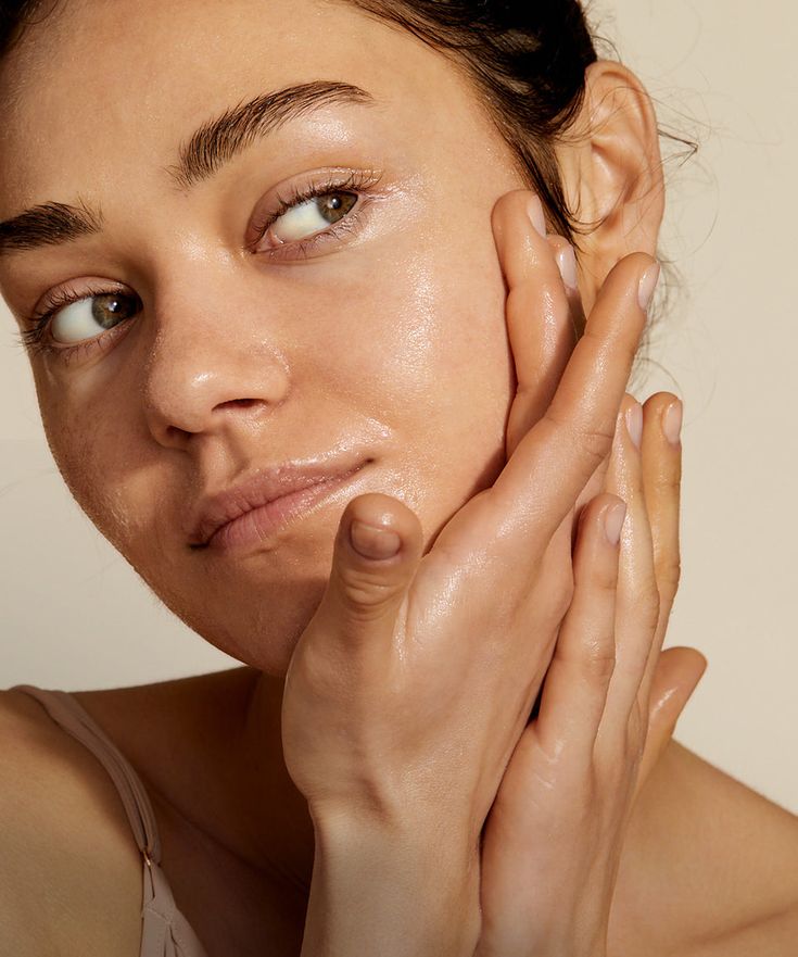 5 Signs Your Skin Barrier Is Damaged (And How to Fix It)