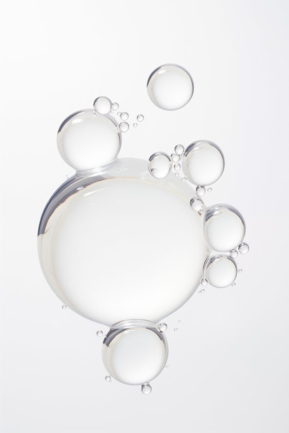 Niacinamide vs. Vitamin C: Which One Does Your Skin Need?